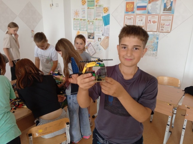 ОДИННАДЦАТЫЙ ДЕНЬ - « Конструкторское бюро».